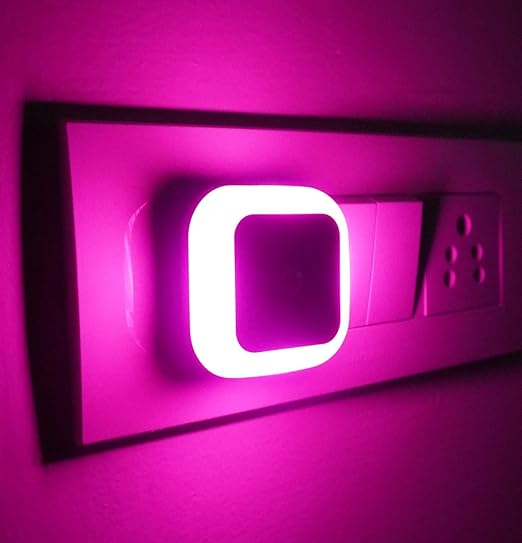 Quace Smart Night Light with Auto Sensor